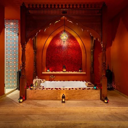 Meses Shiraz Hotel Superior-Adults Only Эгерсалок Экстерьер фото