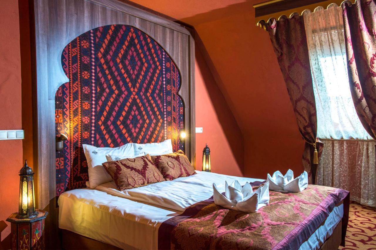 Meses Shiraz Hotel Superior-Adults Only Эгерсалок Экстерьер фото