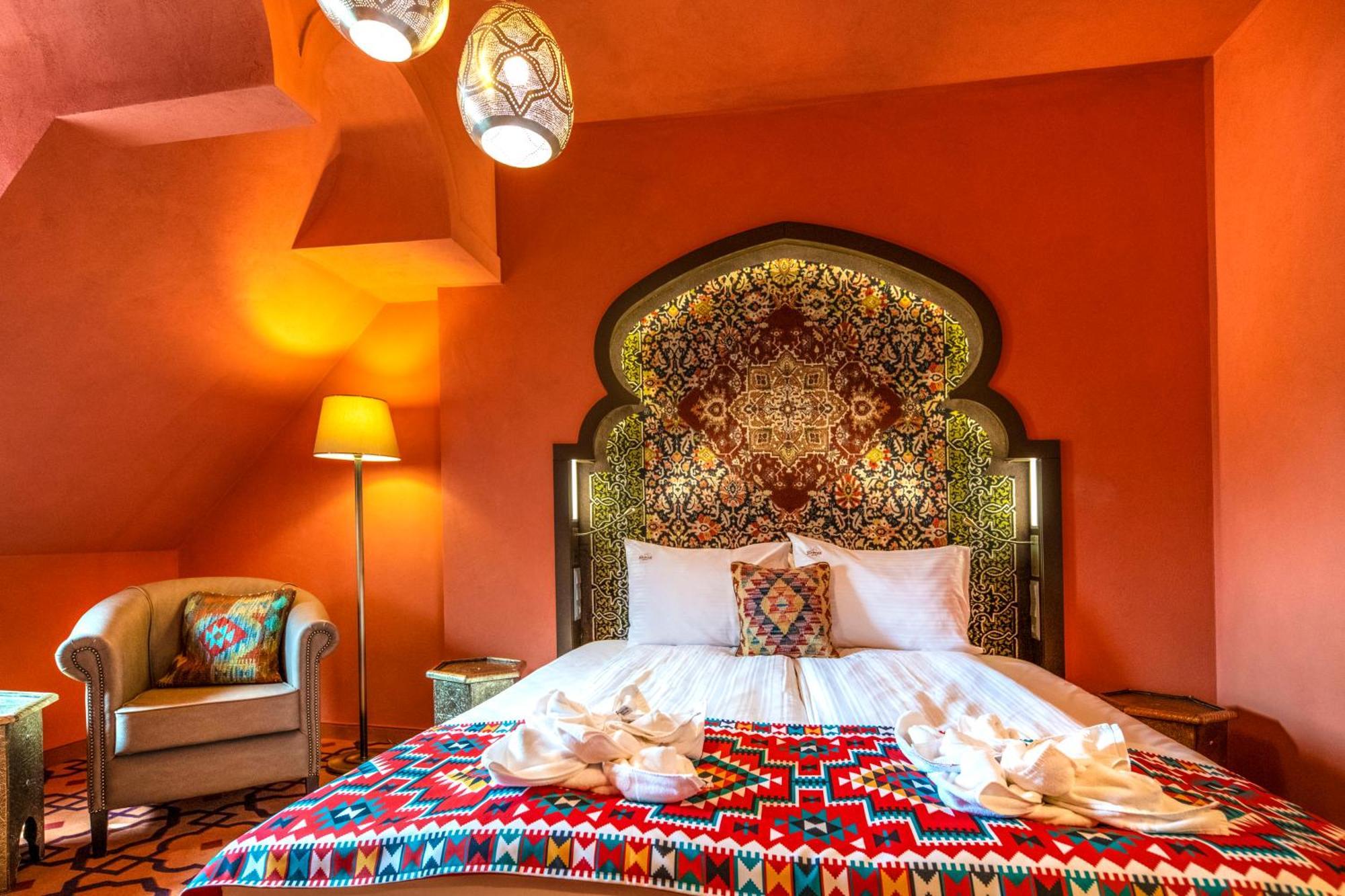 Meses Shiraz Hotel Superior-Adults Only Эгерсалок Экстерьер фото