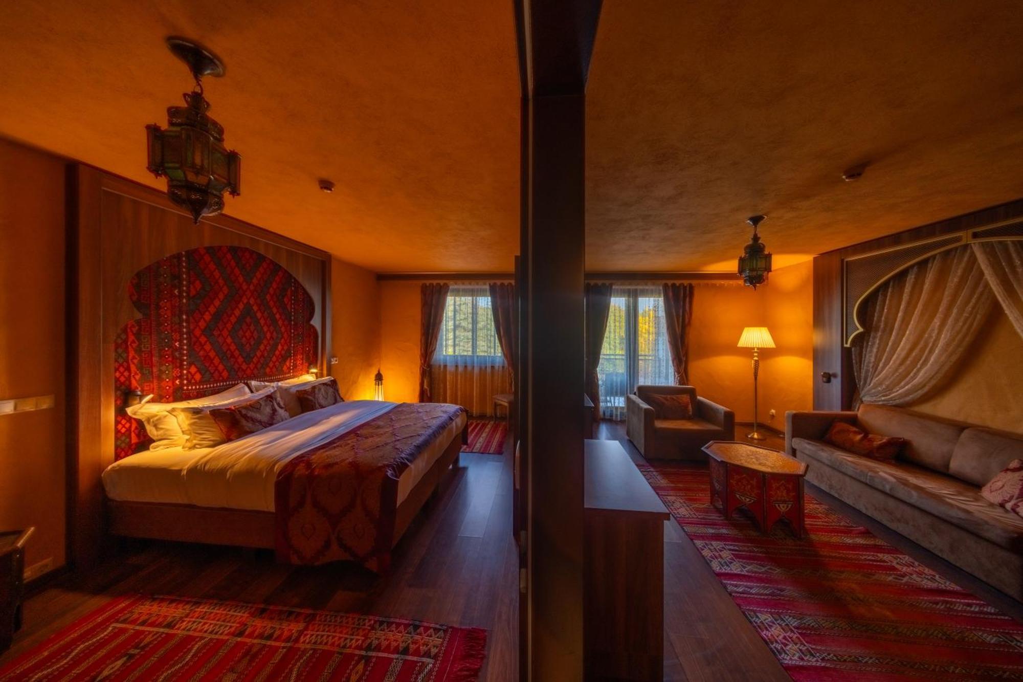 Meses Shiraz Hotel Superior-Adults Only Эгерсалок Экстерьер фото